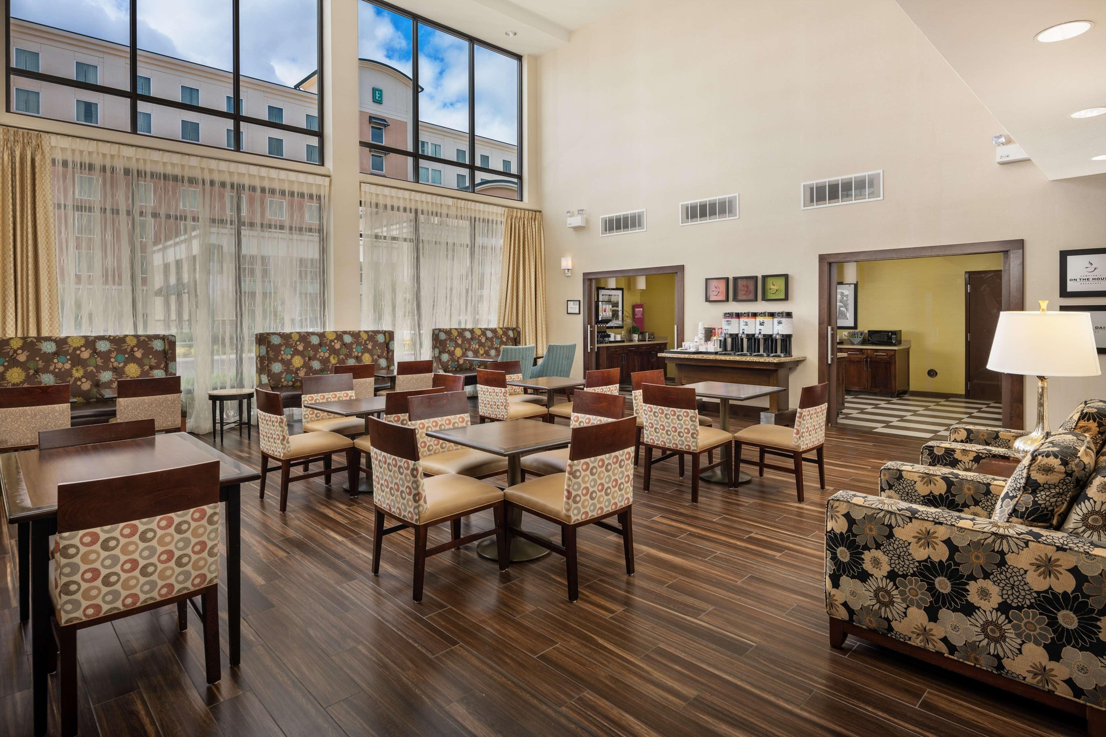Hampton Inn & Suites Portland/Hillsboro-Evergreen Park Eksteriør billede