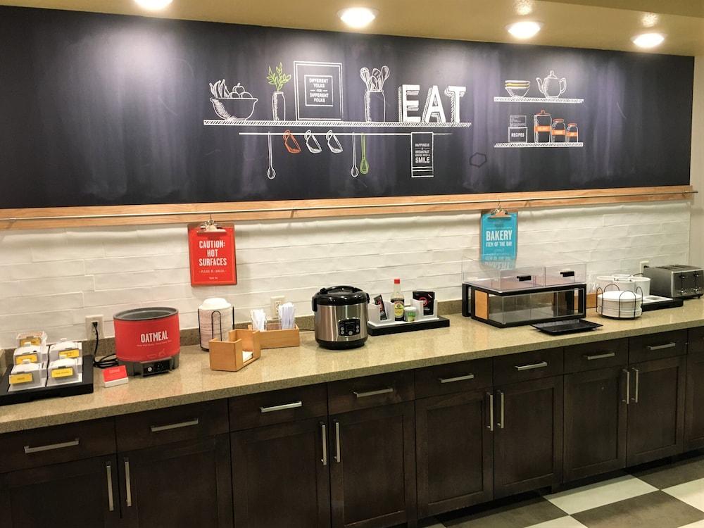 Hampton Inn & Suites Portland/Hillsboro-Evergreen Park Eksteriør billede