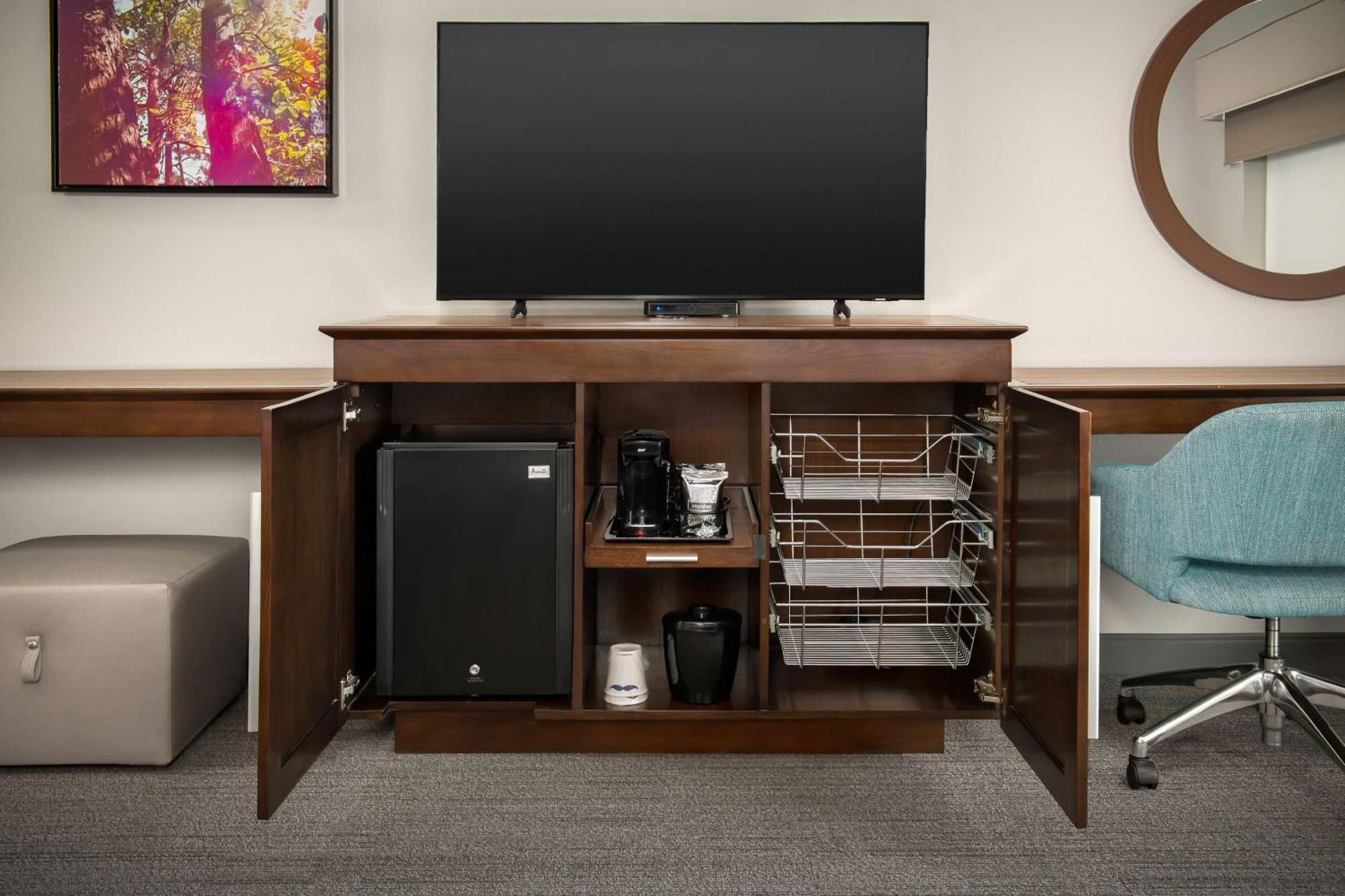 Hampton Inn & Suites Portland/Hillsboro-Evergreen Park Eksteriør billede